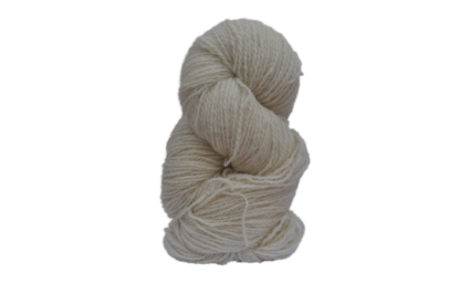 New Lanark Wool 4.8/2 New Natural Undyed - Skein - Image 2