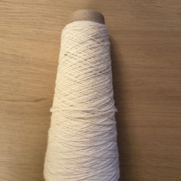 Cone end of Jagger Spun Superwash Sock Wool 14/4 NeK - Ecru