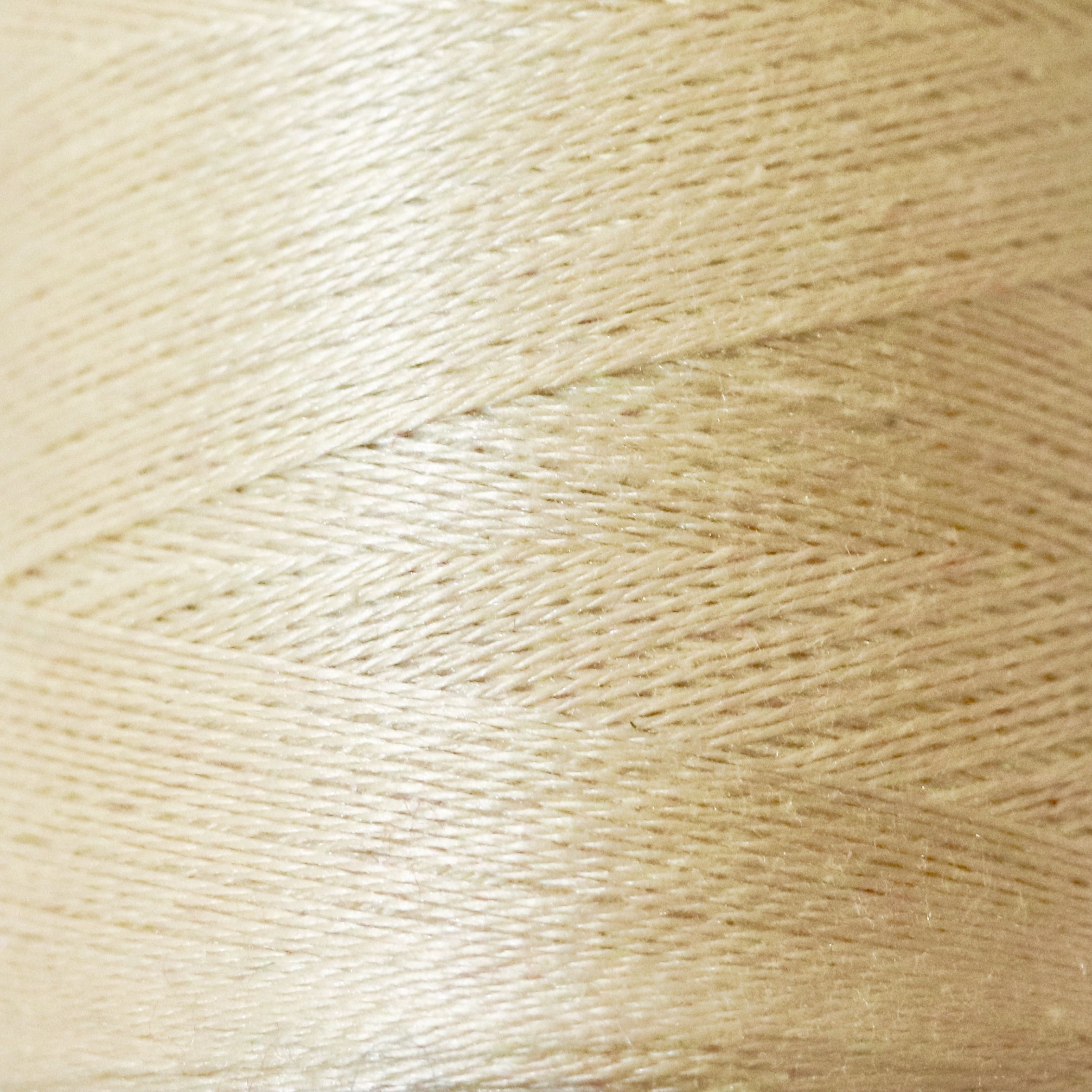 Silk 20/2Nm Mini Spool – Summer Melon – 191 Silk 20/2Nm Mini Spool - Summer Melon - 191